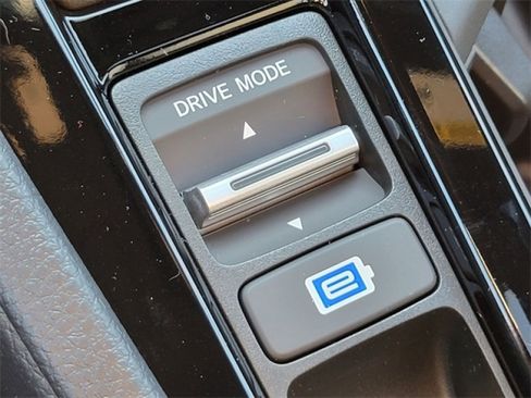 Used 2024 Honda Accord Sport image 11