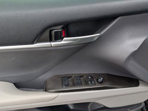 Used 2024 Toyota Camry LE image 19