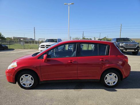 Used 2012 Nissan Versa 1.8 S w/ Plus Pkg image 4