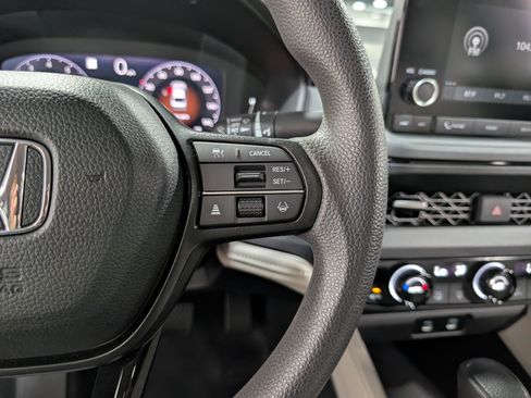 Used 2023 Honda Accord EX image 16