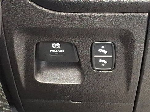 Used 2022 RAM 1500 Big Horn image 25