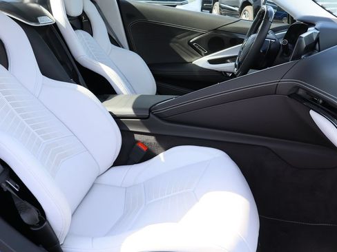 Certified 2025 Chevrolet Corvette E-Ray AWD/4WD image 32