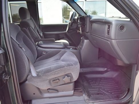 Used 2001 GMC Sierra 2500 4x4 Extended Cab HD w/ Convenience Plus Group image 32