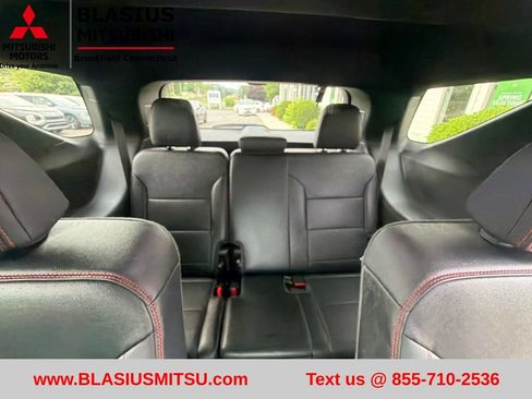 Used 2025 Chevrolet Traverse RS w/ LPO, Floor Liner Package AWD/4WD image 49