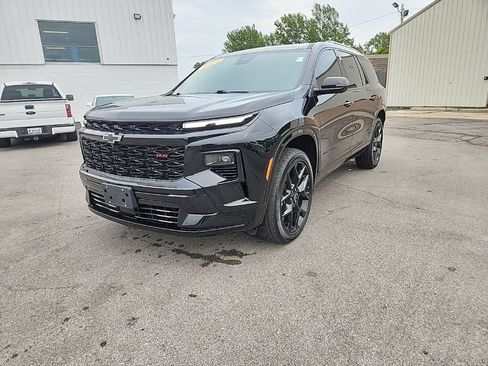 Used 2024 Chevrolet Traverse RS AWD/4WD image 11