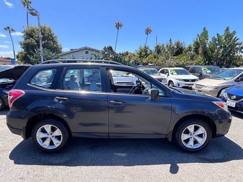 Used 2016 Subaru Forester 2.5i w/ Alloy Wheel Package AWD/4WD image 4