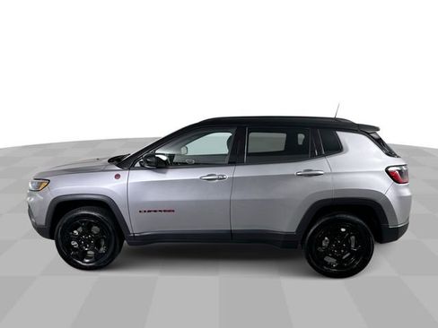 Used 2024 Jeep Compass Trailhawk AWD/4WD image 5