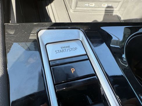 New 2026 Volkswagen Atlas Cross Sport SEL Premium R-Line image 21