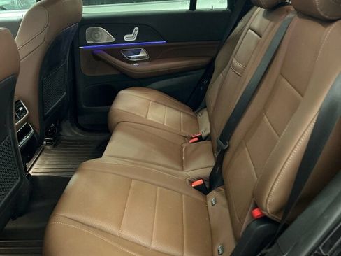 Used 2024 Mercedes-Benz GLS 450 4MATIC image 12