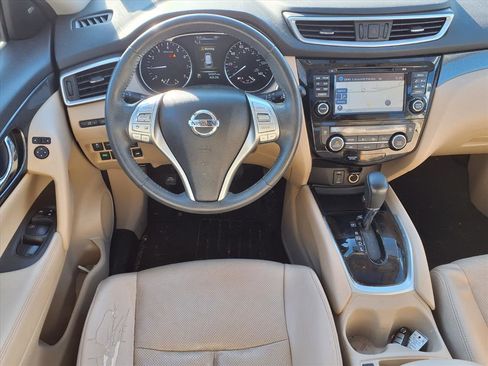 Used 2016 Nissan Rogue SL w/ SL Premium Package image 7