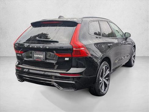 Used 2024 Volvo XC60 T8 Ultimate w/ Protection Package Premier AWD/4WD image 5
