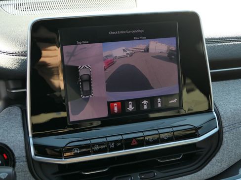 Used 2025 Jeep Compass Latitude w/ Sun & Sound Group image 17