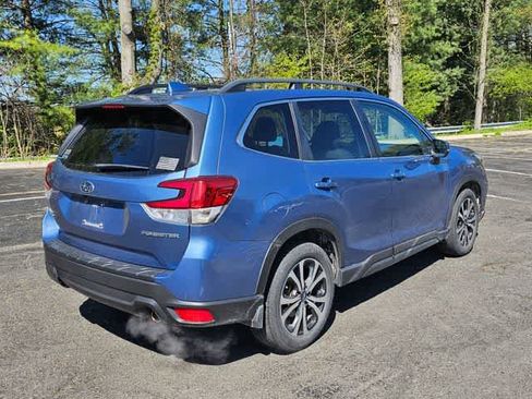 Used 2020 Subaru Forester Limited image 4
