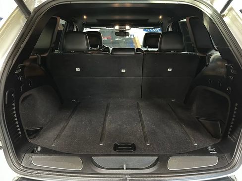 Used 2017 Jeep Grand Cherokee Limited w/ Trailer Tow Group IV image 13