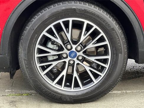 Used 2022 Ford Escape Titanium w/ Titanium Premium Package image 33