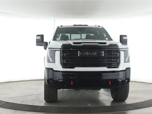 Used 2026 GMC Sierra 2500 AT4X w/ LPO, Black Badging Package AWD/4WD image 12