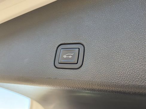 Used 2014 Cadillac SRX Luxury w/ Driver Awareness Package image 7