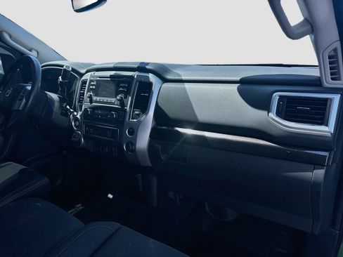 Used 2017 Nissan Titan SV AWD/4WD image 26