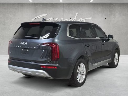 Used 2022 Kia Telluride LX AWD/4WD image 16