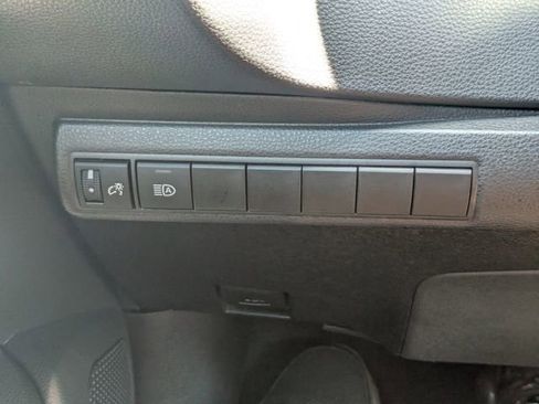 Used 2025 Toyota Corolla LE FWD image 22