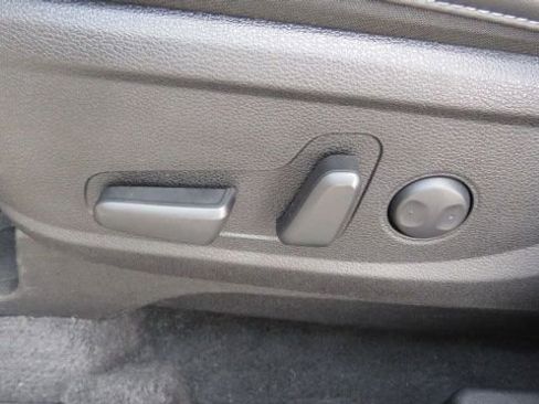 Used 2024 Kia Telluride S w/ S Sunroof Package image 18