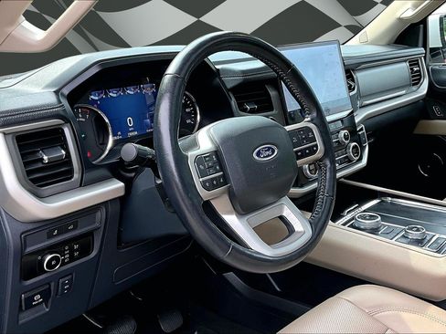 Certified 2023 Ford Expedition XLT AWD/4WD image 13