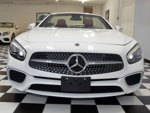 Used 2019 Mercedes-Benz SL 450 image 4