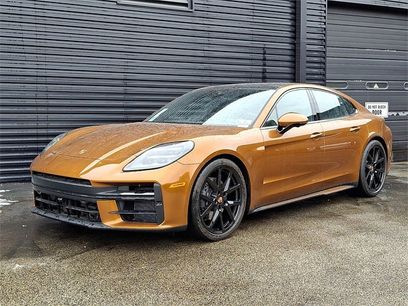 New 2025 Porsche Panamera 4
