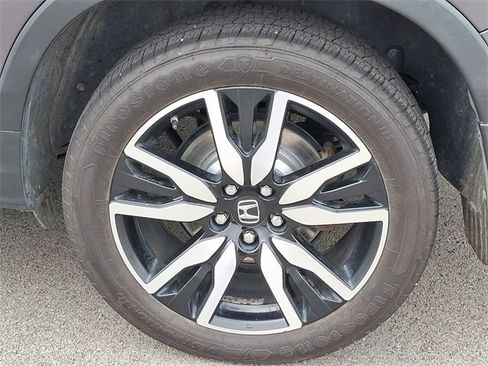 Certified 2021 Honda Pilot Touring image 31