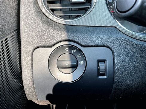 Used 2014 Ford Mustang GT image 31