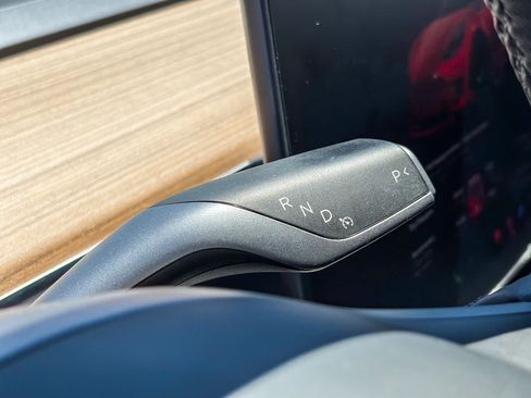 Used 2023 Tesla Model 3 Standard Range RWD image 18