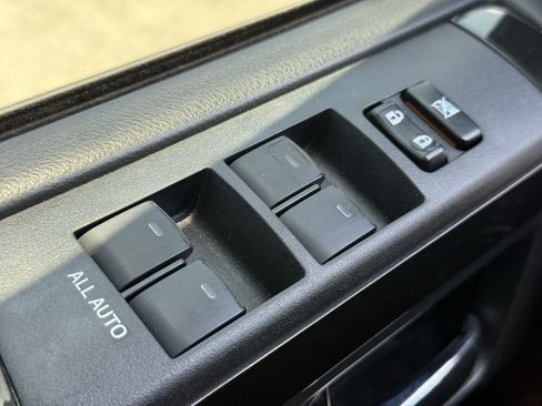 Used 2019 Toyota 4Runner Limited RWD image 26