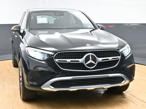 Used 2024 Mercedes-Benz GLC 300 4MATIC image 4