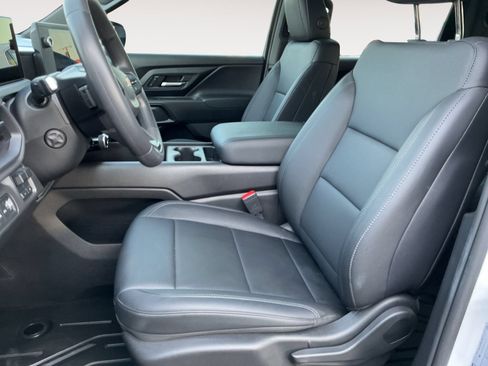 Used 2024 Chevrolet Silverado EV W/T AWD/4WD image 9