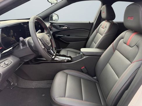 New 2026 Chevrolet Trax RS w/ Sunroof Package FWD image 9