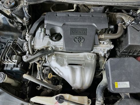 Used 2016 Toyota Camry SE image 29