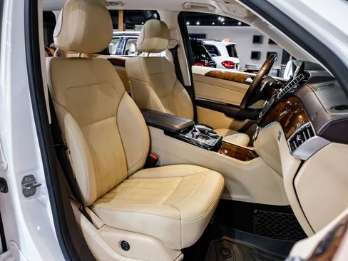 Used 2019 Mercedes-Benz GLS 450 4MATIC w/ Premium 1 Package image 37