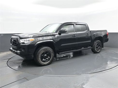 Used 2022 Toyota Tacoma SR image 1