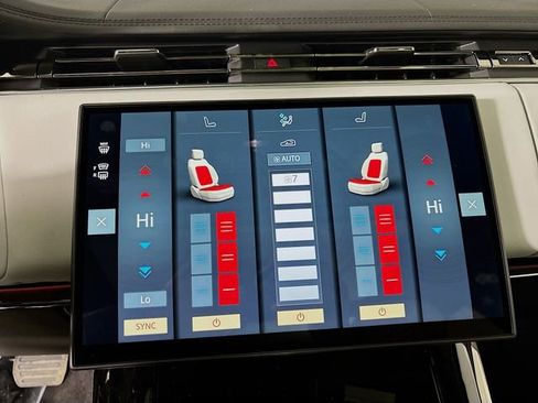 New 2026 Land Rover Range Rover Sport SE image 17