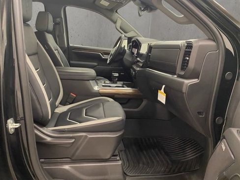 Used 2024 Chevrolet Silverado 1500 RST w/ Convenience Package II image 19