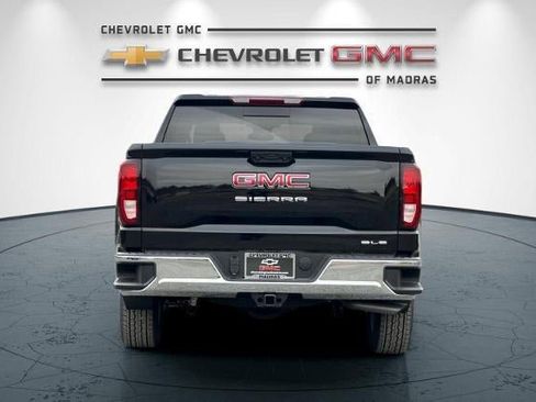 New 2026 GMC Sierra 1500 SLE w/ Preferred Package image 4