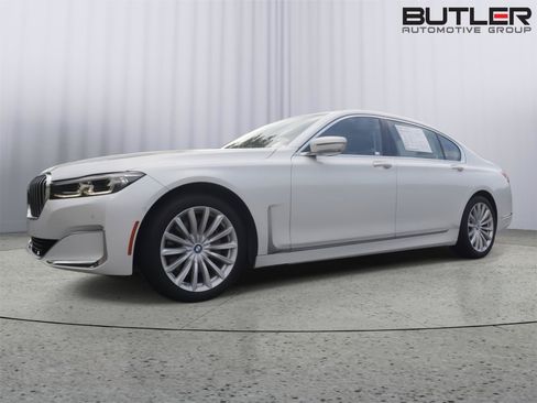 Used 2020 BMW 740i RWD image 44
