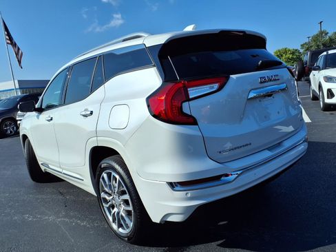 Used 2024 GMC Terrain Denali w/ Denali Premium Package AWD/4WD image 37