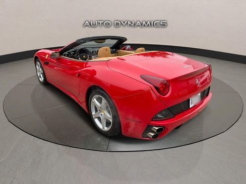 Used 2012 Ferrari California image 9