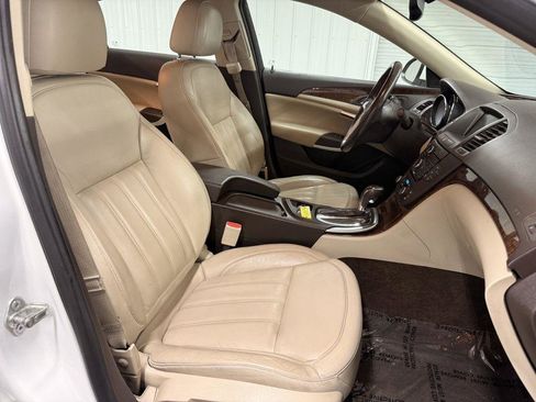 Used 2013 Buick Regal Premium FWD image 32