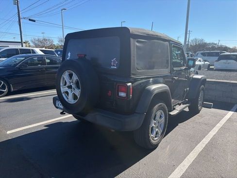 Used 2020 Jeep Wrangler Sport S image 6