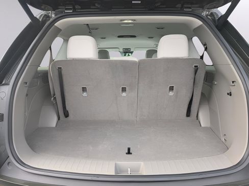 Used 2026 Hyundai Palisade SEL FWD image 9