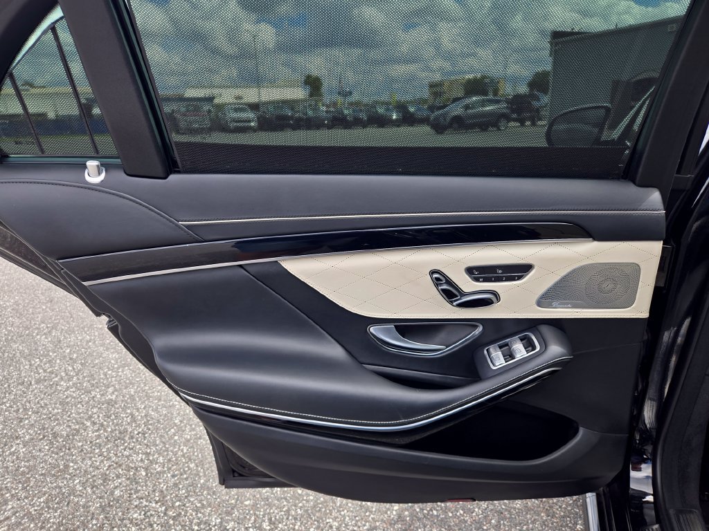 Used 2019 Mercedes-Benz S 560 4MATIC Sedan image 51