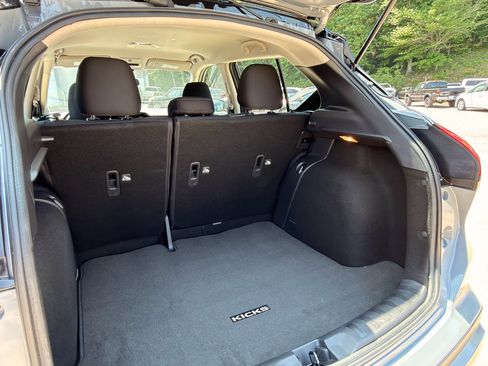 Used 2024 Nissan Kicks SV FWD image 23