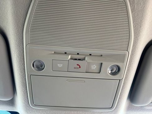 New 2026 Nissan Kicks SR w/ Cold Weather Package image 7